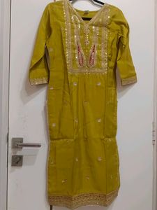 Designer Embroidered Kurta set