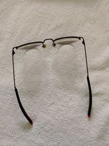 Stylish Round Frame Glasses with Lock feature