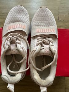 PUMA Wired metallic women’s shoe