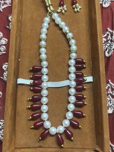 Elegant Pearl and Maroon sujni Necklace Set