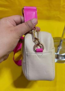 Tommy Hilfiger Crossbody Bag