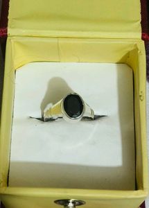 Elegant Black Stone Ring pure silver