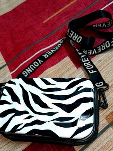 Stylish Zebra Print Crossbody Bag