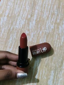 Kiss Beauty Velvet Lip Lipstick Nude Shade