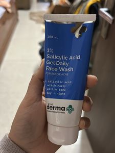 The Derma Co 1% Salicylic Acid Face Wash-Half Used