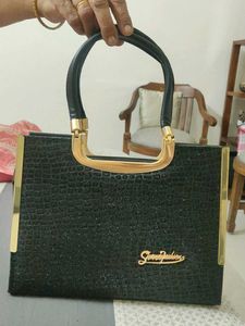 Elegant Black Textured Handbag