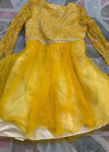 Stunning Yellow Embellished dress💖