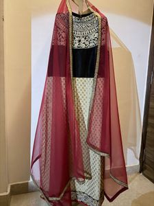 Elegant Embroidered suit &amp; net duppata Set