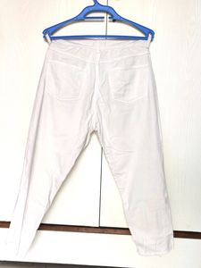 White Cropped Jeans