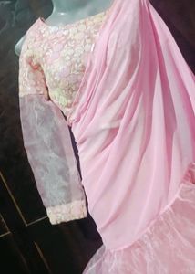 (Fix Price )Trendy Frill Organza Saree🤩,