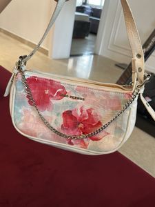 Chic Floral Shoulder Bag