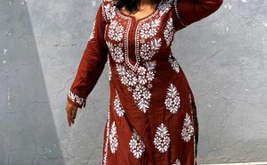 pure chikankari kurt set with plazzo pants 💗