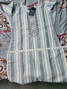 new article Striped Kurta Set with Dupatta