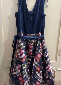 Elegant Navy Floral Midi Dress