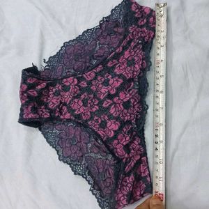 ⚛️ Floral Lace Briefs