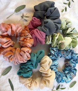 BUY 2 GET 3 FREE! 😱🎀 5 Scrunchies