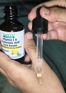 LUVYH Vitamin C &amp; Hyaluronic Acid Serum