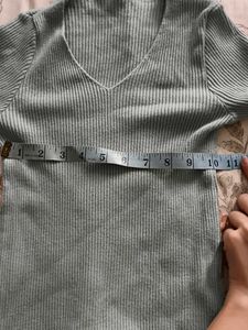 2 Ribbed V-Neck Long Sleeve Tops [BLUE+RED]