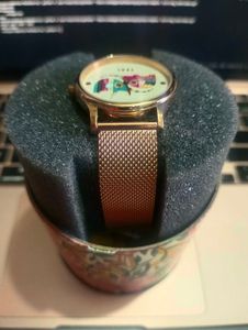 round dial analog hand watch elephant print