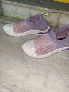 Casual slip-on shoes