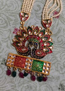 Exquisite Pearl Necklace &amp; Earring Set