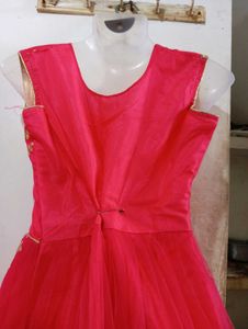 Golden Floral Embroidered 👗 Dress