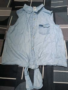 Women's Sleeveless Denim Tie-Front Shirt