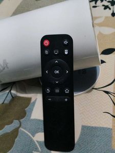 Mini Projector for Movies &amp; Gaming