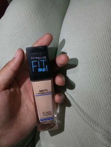 Maybelline Fit Me Matte Poreless Foundation 112