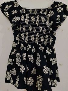 Chic Floral Print Top