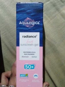 Aqualogica Dewy Sunscreen Gel SPF 50+