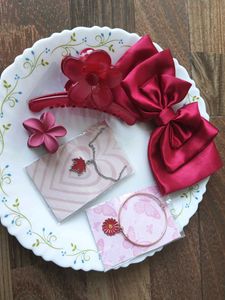new hair accessories combo red colour