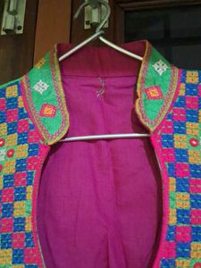 Embroidered Jacket and Kurti combo
