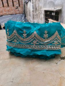 Embellishments lace
