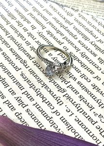 Elegant Ring with Unique Design