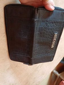 Hide Design Black Wallet