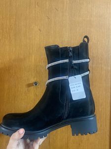 BLACK STONE STUDDED BOOTS SIZE 38