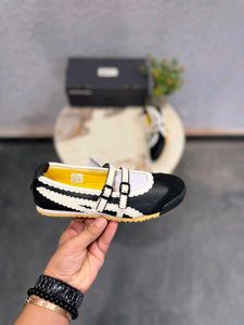 Onitsuka Girls