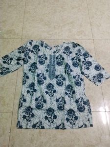 Beautiful Floral Print Kurta