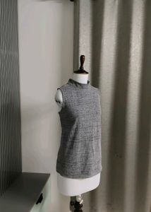 NWOT Banana Republic Mock Neck Top