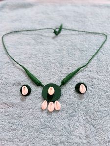 Handmade Cowrie Shell Necklace & Earrings