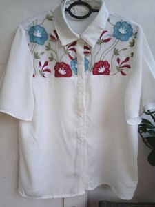 White cotton button up loose shirt with flare slee