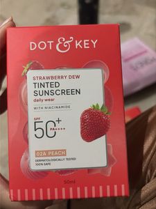 DOT & KEY Strawberry Tinted Sunscreen SPF 50