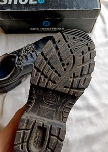 Bata Industrials Men's Leather Shoes