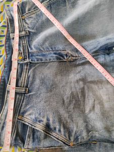 Stylish Light Wash Denim Jeans