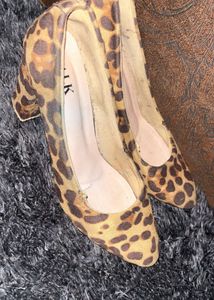 women stylis heels