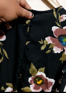Black Dress Floral Print For 30 Bust