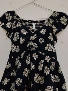 Chic Floral Print Top