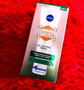 NIVEA Luminous Even Glow Oil Control Face Serum wi