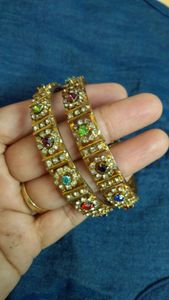 Multi color bangles